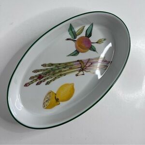 Vintage Discontinued Evesham Vale by ROYAL WORCESTER 10" Oval Baker